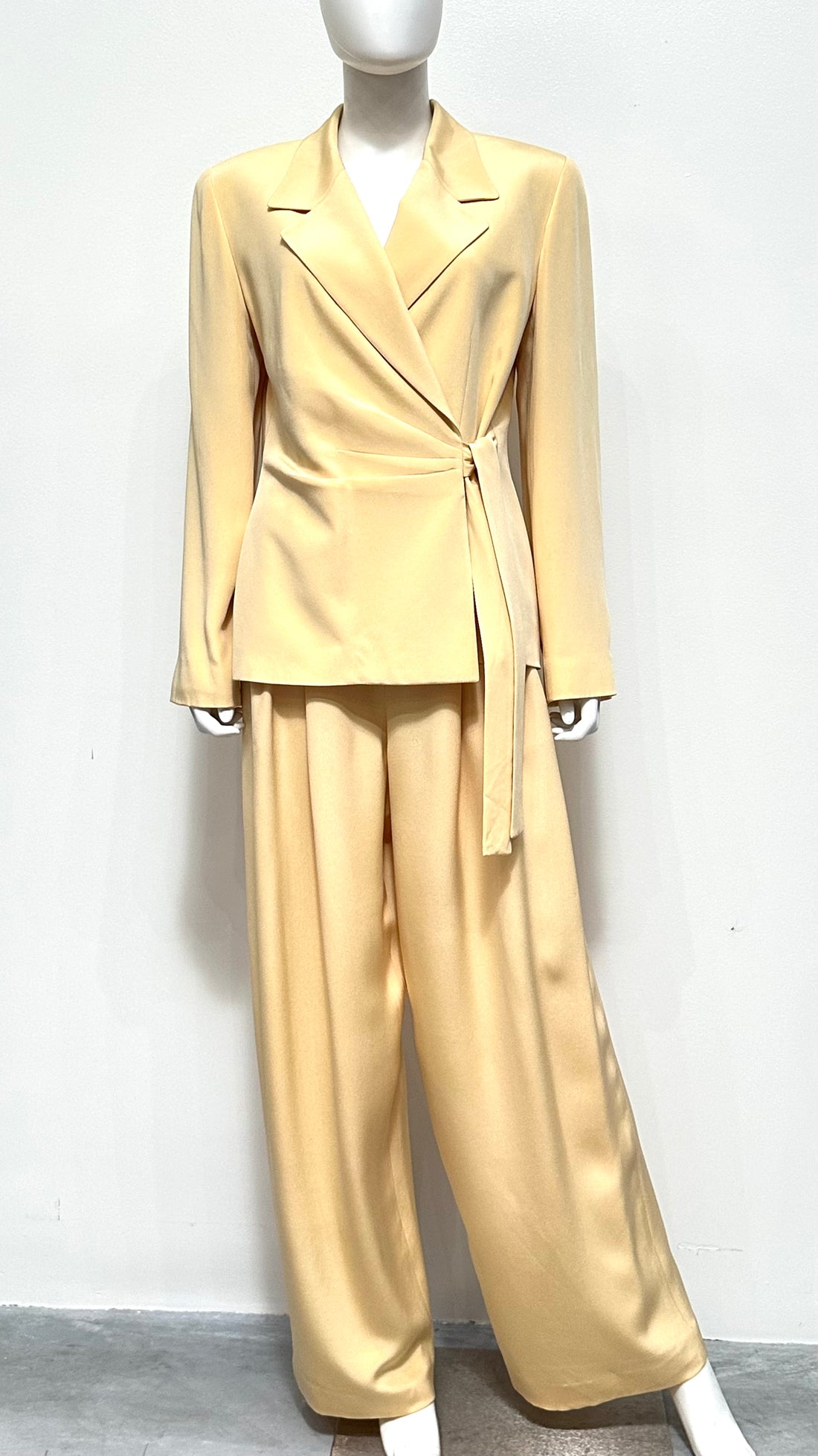 Ellen Tracy Suit