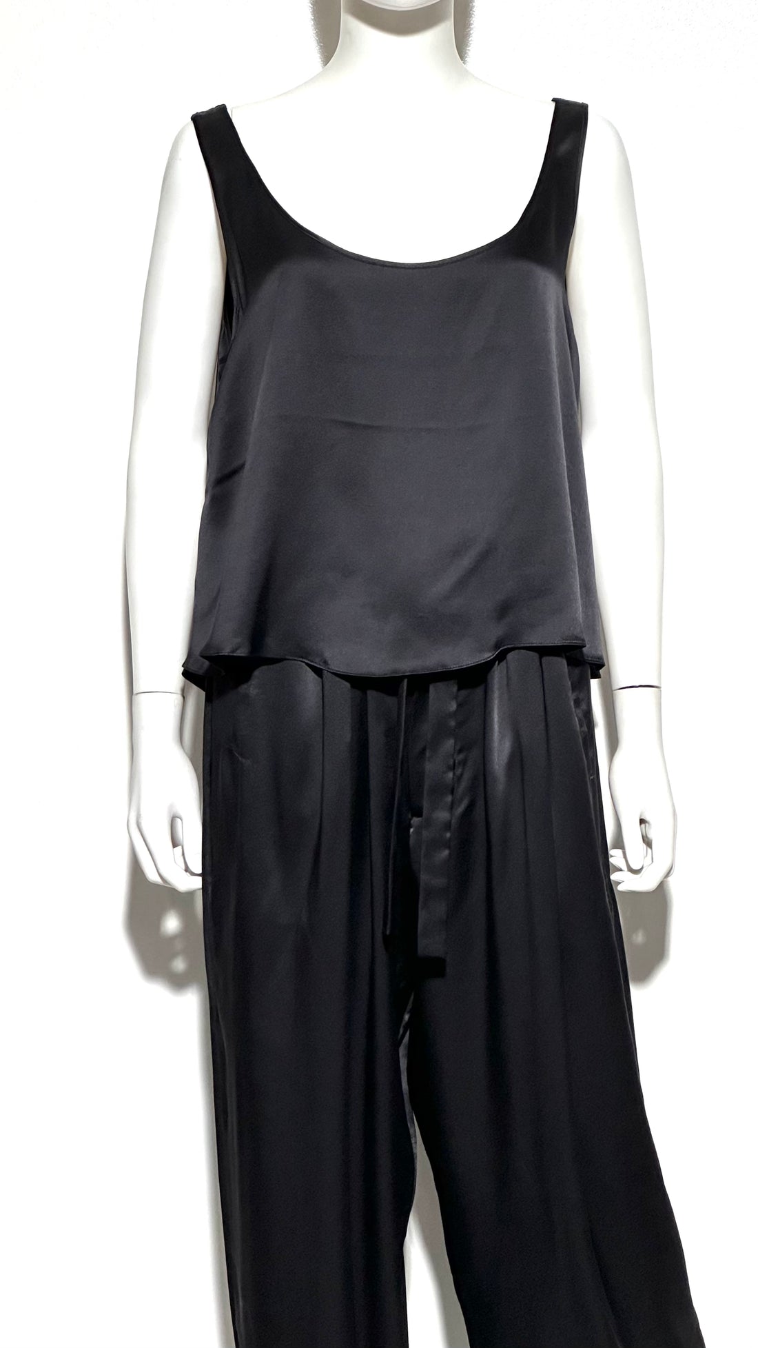 Donna Karan Set
