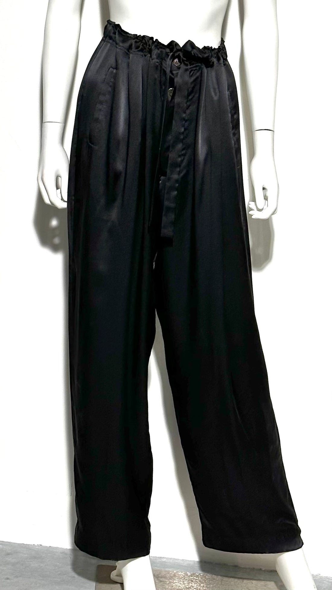 Donna Karan Set
