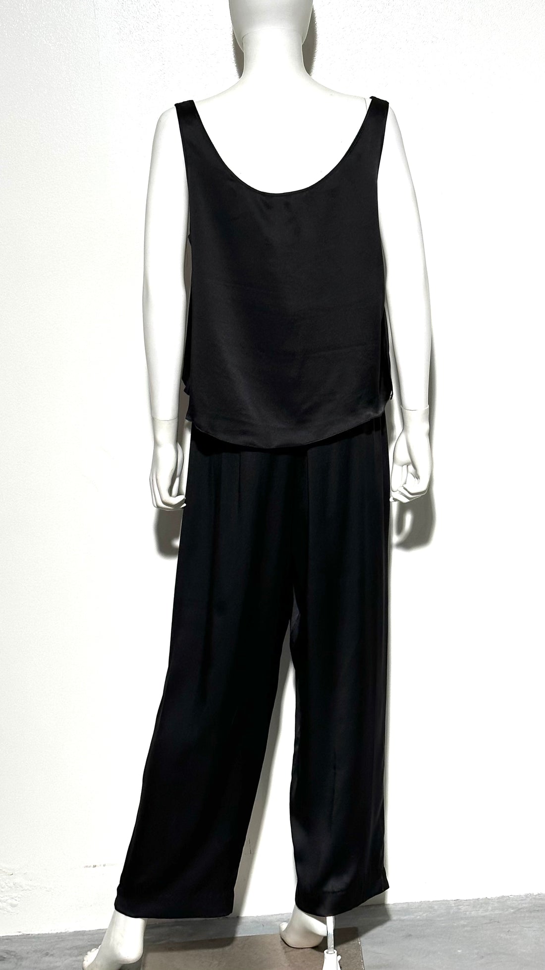 Donna Karan Set