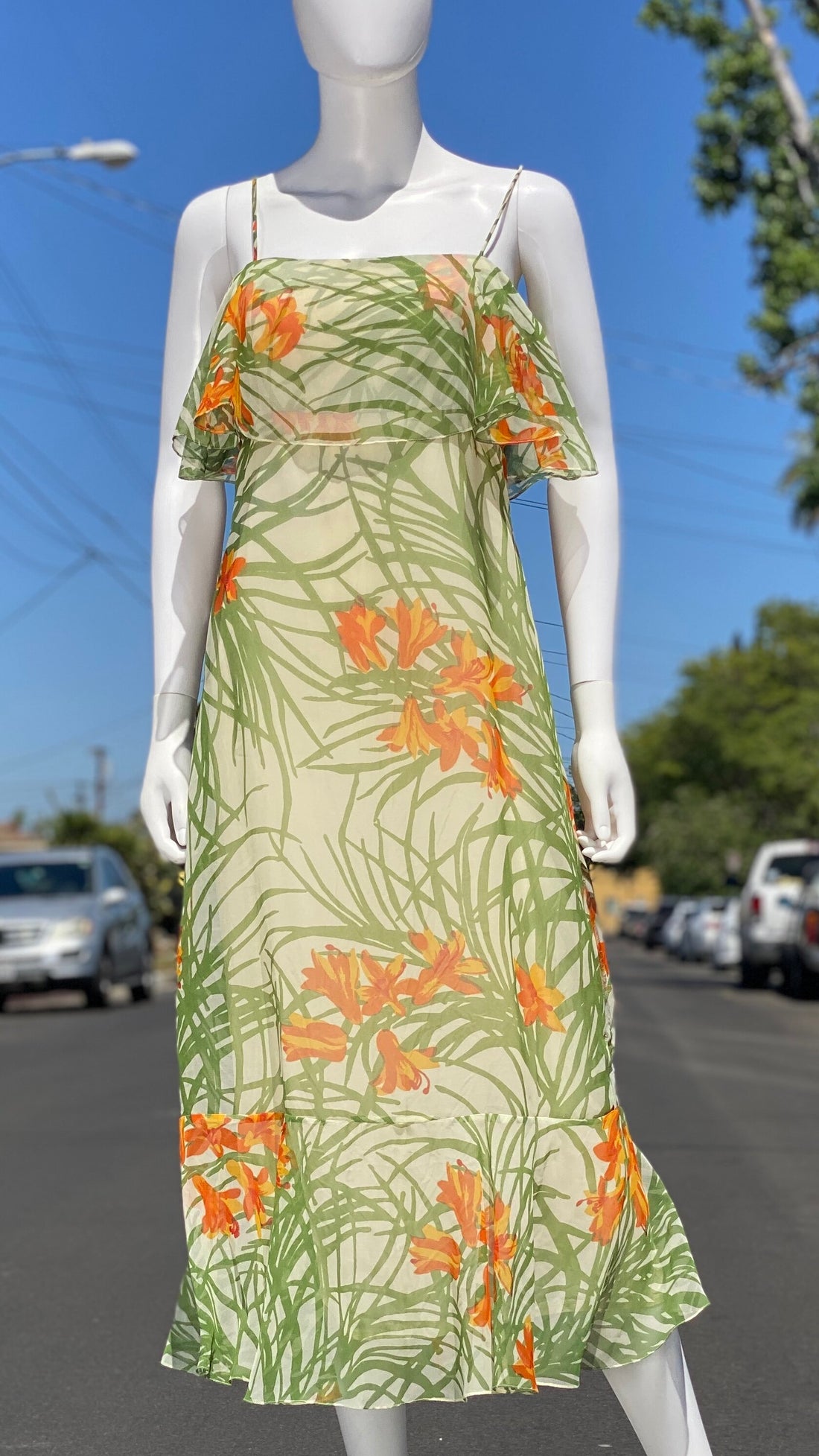 Anthony Mutto Floral Set