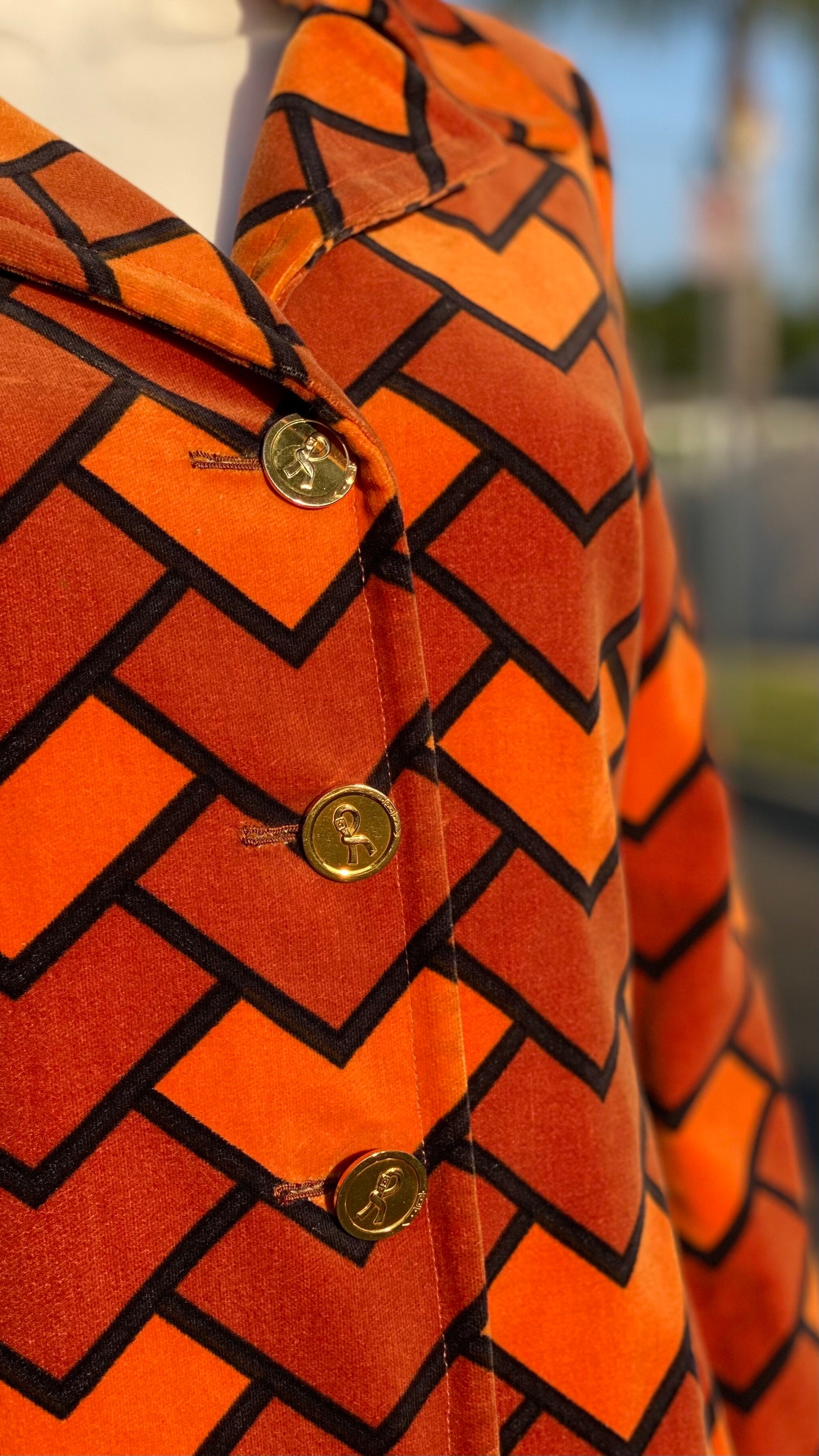 ジャケット・アウター Vintage Roberta di Camerino wool100%coat Roberta Di Camerino Printed Velvet Coat – Moore Vintage Archive