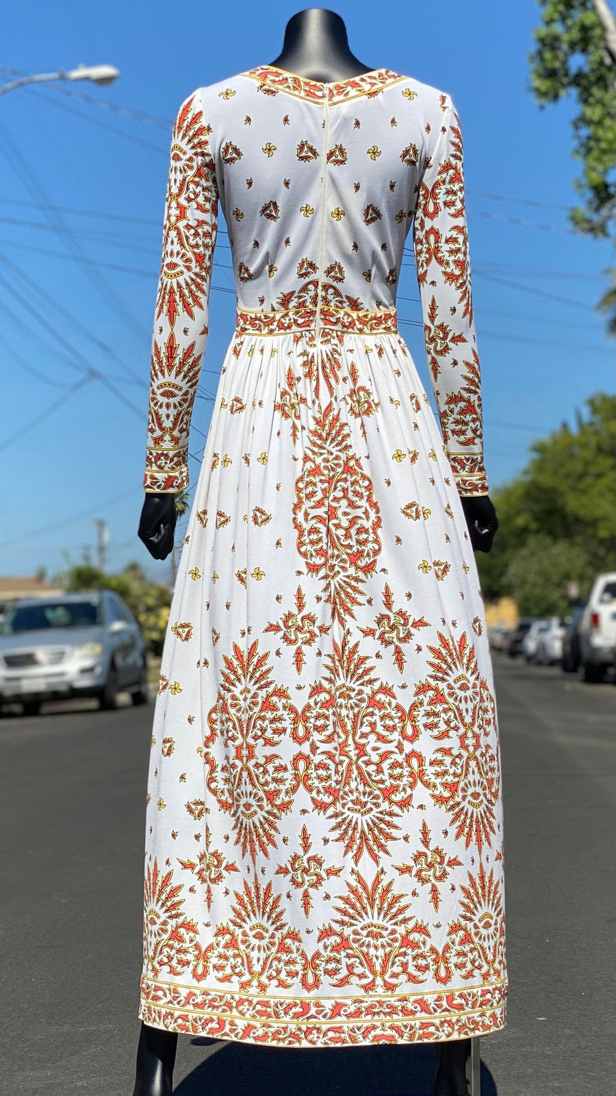 Saks Fifth Avenue Maxi Dress Via Davia Vintage Saks Fifth Avenue Maxi Dress Via Davia Vintage